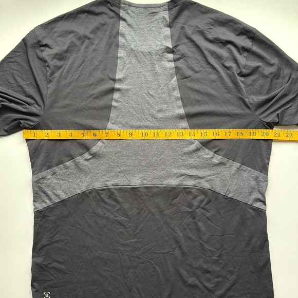 Men’s Lululemon Fast and Free Short Sleeve Black Shirt Medium - Picture 13 of 14